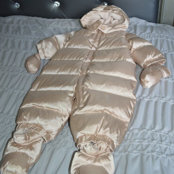 GAP babygirl bunting snow suit - Picture 1 of 7